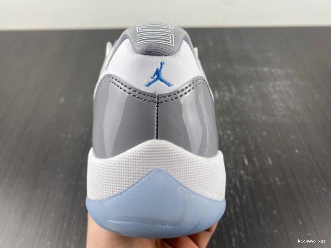 Cement 11 Low Jordan AV2187-140 Grey Air 0615